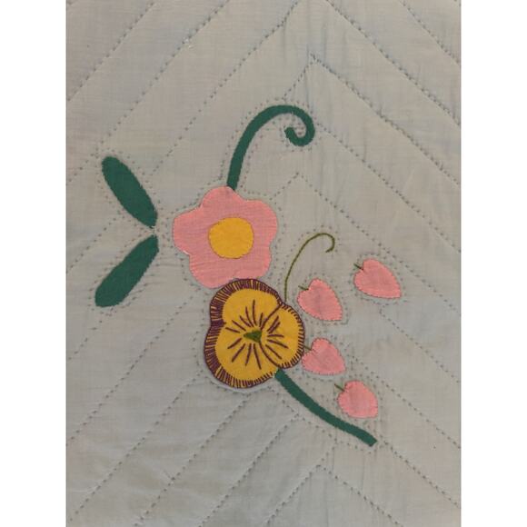 Handmade Machine Sewn Quilt Top Patchwork Scalloped Reversible 91” L x 78” W - Picture 13 of 14